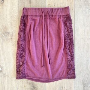 VENUS Blush Colored Lace-Accent Pencil Skirt